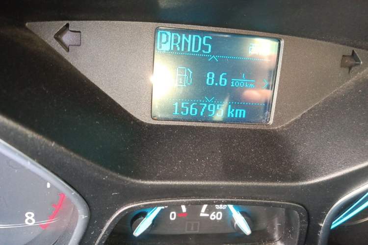 Used Ford Kuga 2017 EcoBoost 180 Two-Wheel-Drive Tiger Leap Model Odometer Close Up