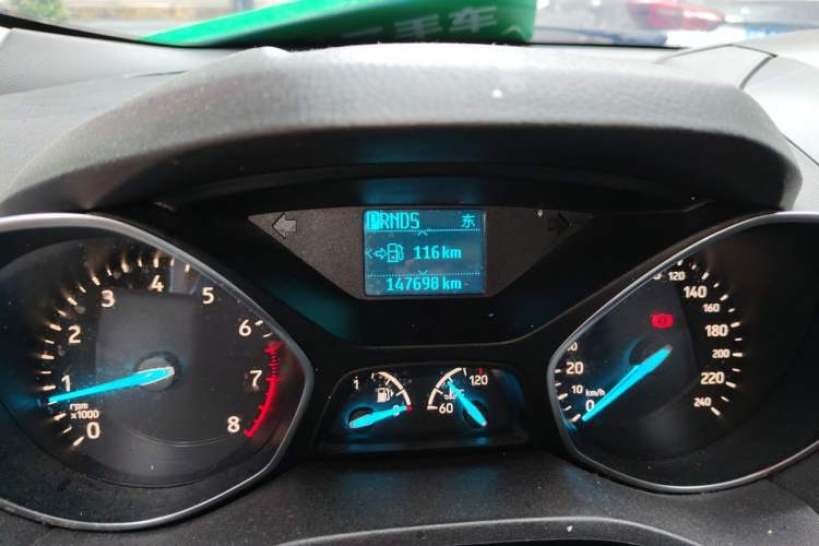 Used Ford Kuga 2017 EcoBoost 180 Two-Wheel-Drive Tiger Leap Model Odometer Close Up