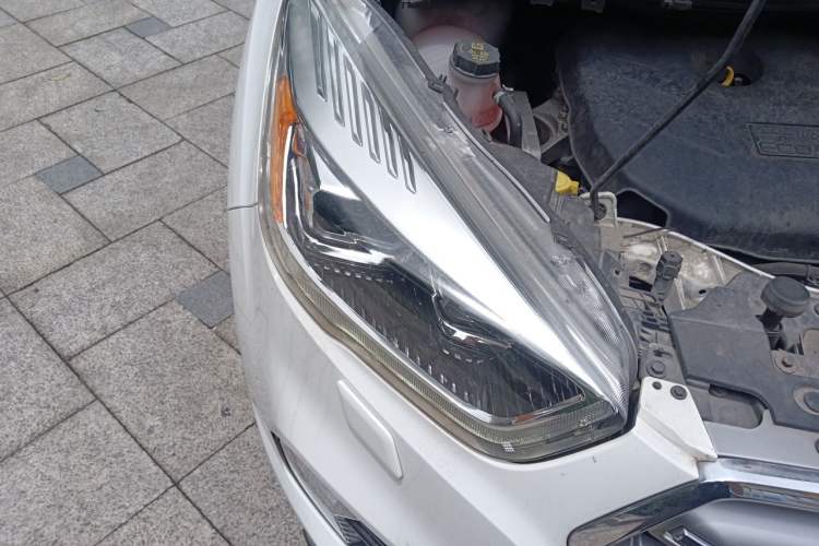 Used Ford Kuga 2017 EcoBoost 245 4x4 Prestige Edition Right Front Headlight