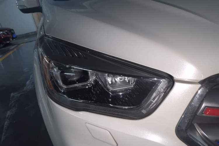 Used Ford Kuga 2017 EcoBoost 245 4x4 Prestige Edition Right Front Headlight