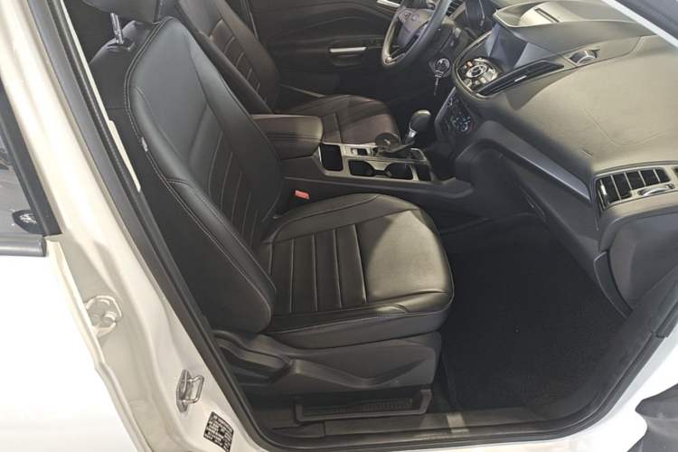 Used Ford Kuga 2017 EcoBoost 180 Two-Wheel-Drive Elite Trim Right Front Seat