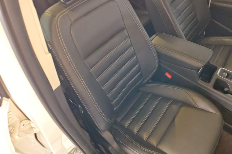Used Ford Kuga 2017 EcoBoost 245 4x4 Prestige Edition Right Front Seat