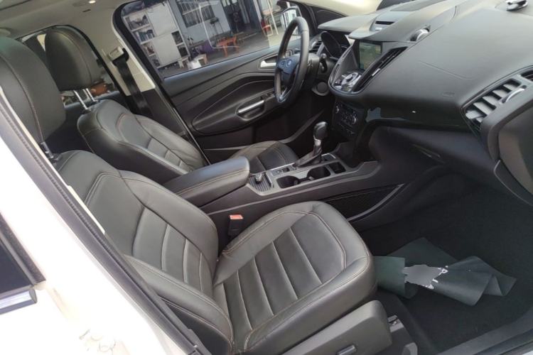 Used Ford Kuga 2017 EcoBoost 245 Four-Wheel-Drive Sport Model Right Front Seat