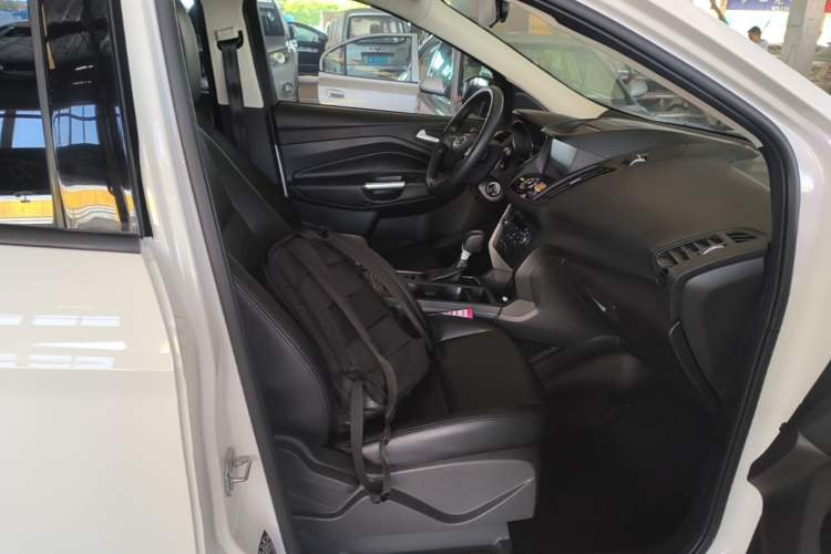 Used Ford Kuga 2017 EcoBoost 180 Two-Wheel-Drive Elite Trim Right Front Seat