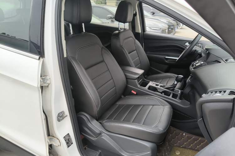 Used Ford Kuga 2017 EcoBoost 180 Two-Wheel-Drive Tiger Leap Model Right Front Seat