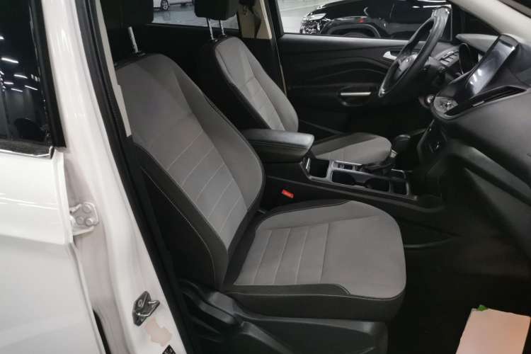Used Ford Kuga 2017 EcoBoost 180 Two-Wheel-Drive Elite Trim Right Front Seat