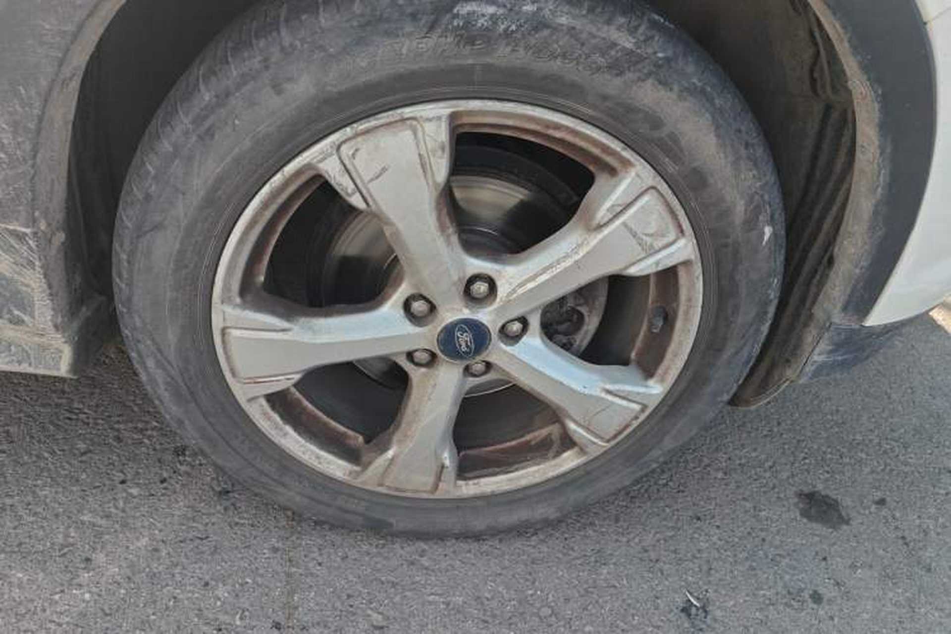 Used Ford Kuga 2017 EcoBoost 180 Two-Wheel-Drive Elite Trim Right Front Wheel Hub