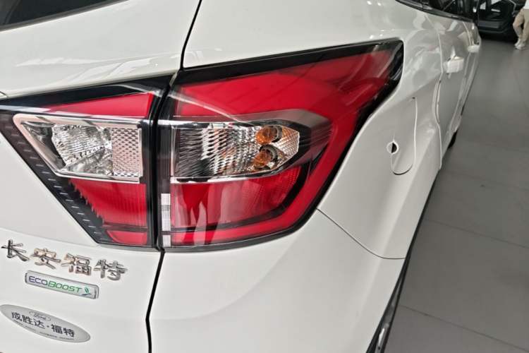 Used Ford Kuga 2017 EcoBoost 180 Two-Wheel-Drive Tiger Leap Model Right Rear Taillight
