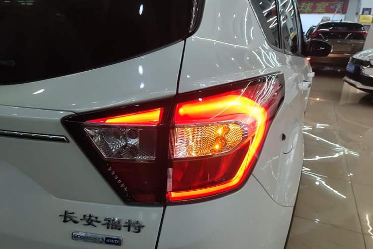 Used Ford Kuga 2017 EcoBoost 180 Four-Wheel Drive Luxury Wing Model Right Rear Taillight