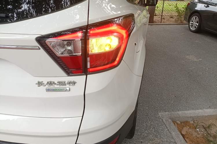 Used Ford Kuga 2017 EcoBoost 180 Two-Wheel-Drive Tiger Leap Model Right Rear Taillight