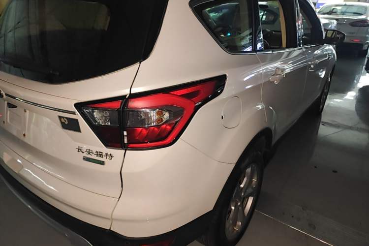 Used Ford Kuga 2017 EcoBoost 180 Two-Wheel-Drive Tiger Leap Model Right Rear Taillight