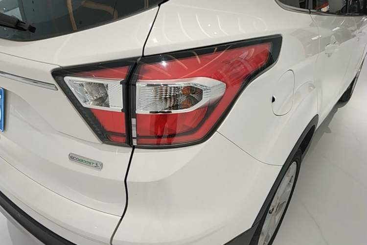 Used Ford Kuga 2017 EcoBoost 180 Two-Wheel-Drive Tiger Leap Model Right Rear Taillight