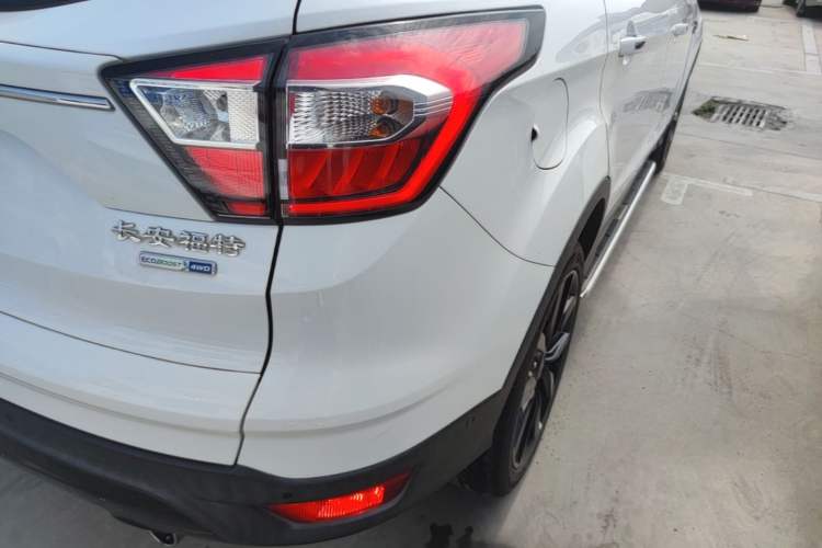Used Ford Kuga 2017 EcoBoost 245 Four-Wheel-Drive Sport Model Right Rear Taillight