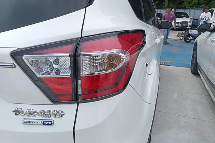 Used Ford Kuga 2017 EcoBoost 245 Four-Wheel Drive Platinum Edition Right Rear Taillight