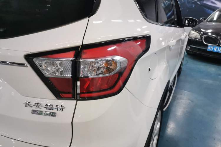 Used Ford Kuga 2017 EcoBoost 180 Two-Wheel-Drive Elite Trim Right Rear Taillight