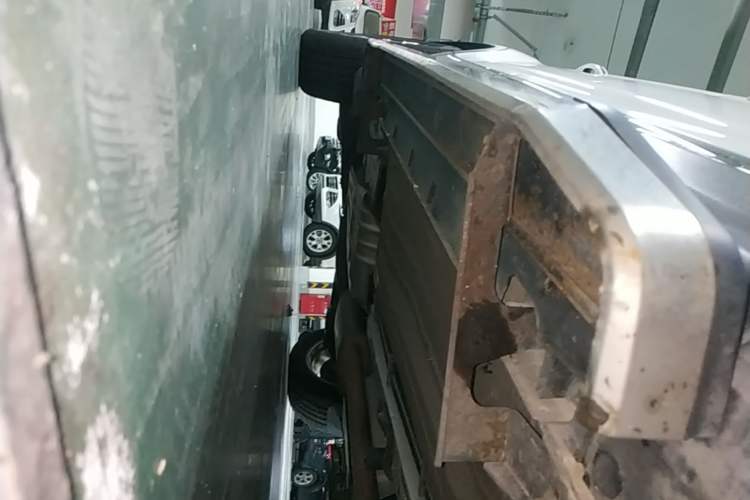 Used Ford Kuga 2017 EcoBoost 245 4x4 Prestige Edition Right Side Sill