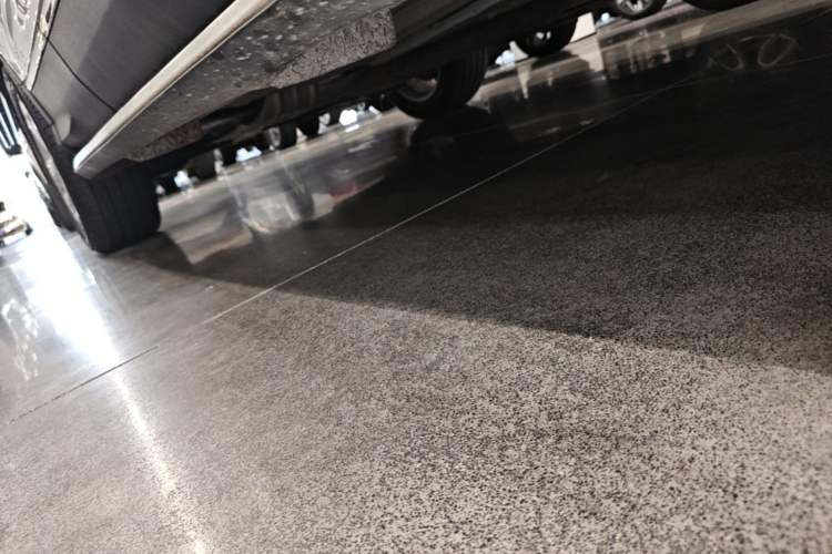 Used Ford Kuga 2017 EcoBoost 180 Two-Wheel-Drive Tiger Leap Model Right Side Sill