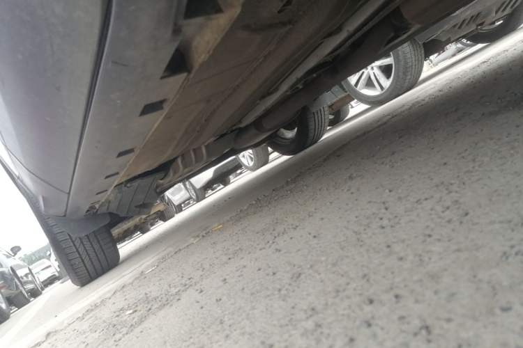 Used Ford Kuga 2017 EcoBoost 245 Four-Wheel Drive Platinum Edition Right Side Sill