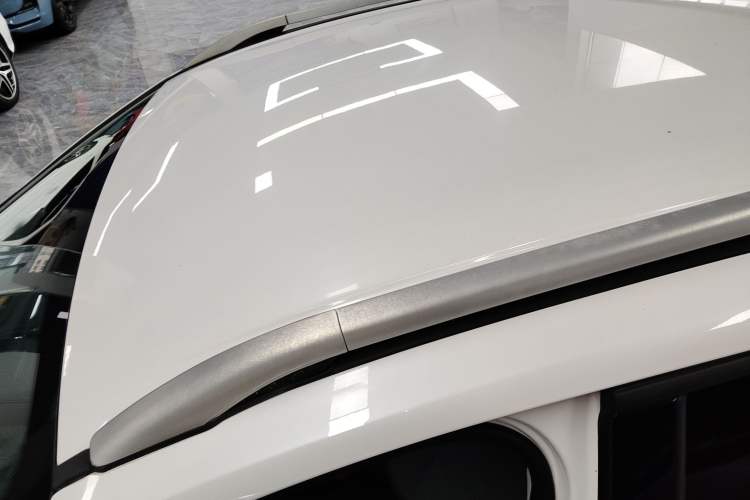 Used Ford Kuga 2017 EcoBoost 180 Two-Wheel-Drive Elite Trim Roof