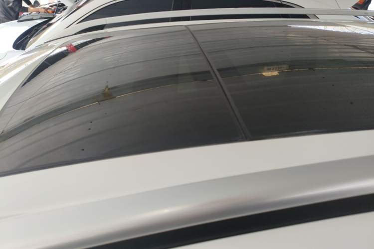 Used Ford Kuga 2017 EcoBoost 180 Two-Wheel-Drive Tiger Leap Model Roof