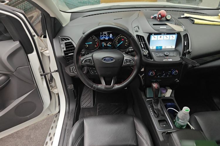 Used Ford Kuga 2017 EcoBoost 180 Two-Wheel-Drive Luxury Wing Edition Steering Wheel