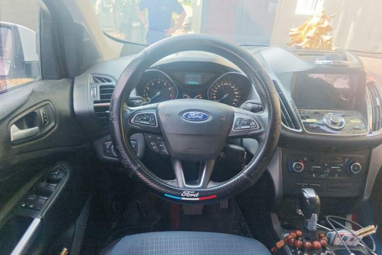 Used Ford Kuga 2017 EcoBoost 180 Two-Wheel-Drive Tiger Leap Model Steering Wheel