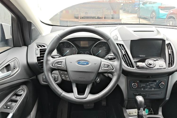 Used Ford Kuga 2017 EcoBoost 180 Two-Wheel-Drive Tiger Leap Model Steering Wheel