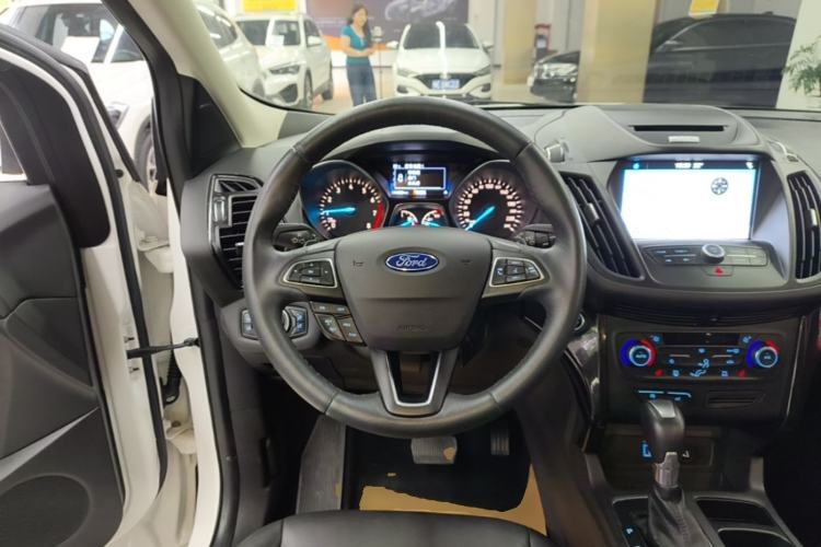Used Ford Kuga 2017 EcoBoost 180 Two-Wheel-Drive Luxury Wing Edition Steering Wheel