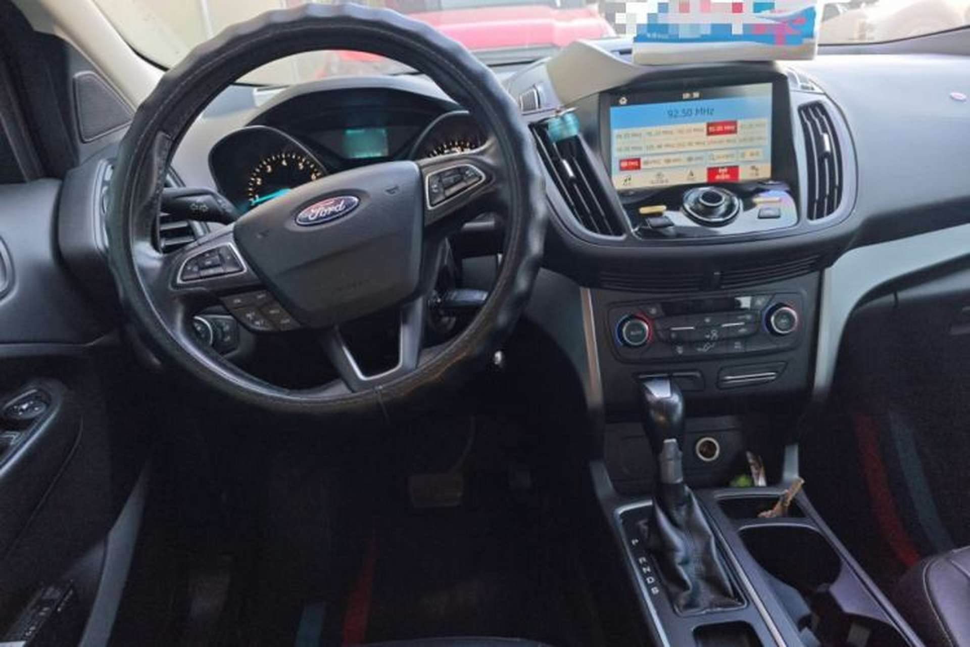 Used Ford Kuga 2017 EcoBoost 180 Two-Wheel-Drive Tiger Leap Model Steering Wheel