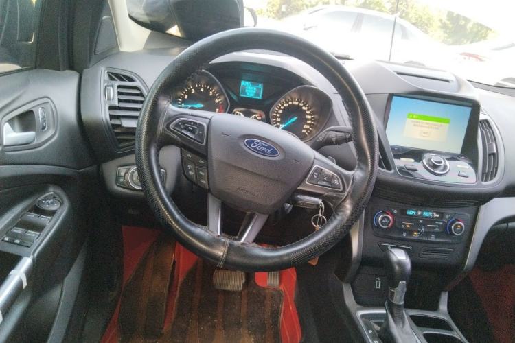 Used Ford Kuga 2017 EcoBoost 180 Two-Wheel-Drive Tiger Leap Model Steering Wheel