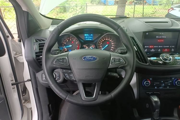 Used Ford Kuga 2017 EcoBoost 180 Two-Wheel-Drive Tiger Leap Model Steering Wheel