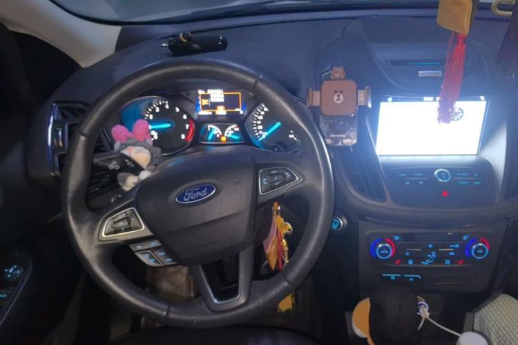 Used Ford Kuga 2017 EcoBoost 180 Two-Wheel-Drive Luxury Wing Edition Steering Wheel