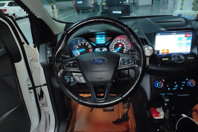 Used Ford Kuga 2017 EcoBoost 180 Two-Wheel-Drive Tiger Leap Model Steering Wheel