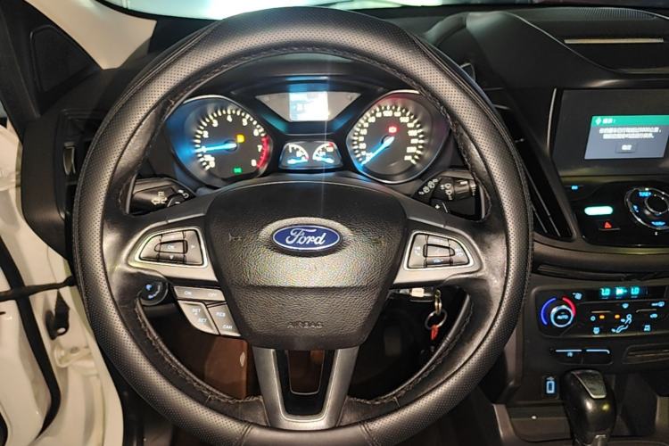 Used Ford Kuga 2017 EcoBoost 180 Two-Wheel-Drive Tiger Leap Model Steering Wheel