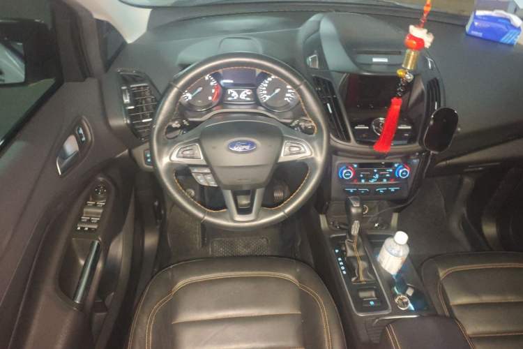 Used Ford Kuga 2017 EcoBoost 245 Four-Wheel-Drive Sport Model Steering Wheel