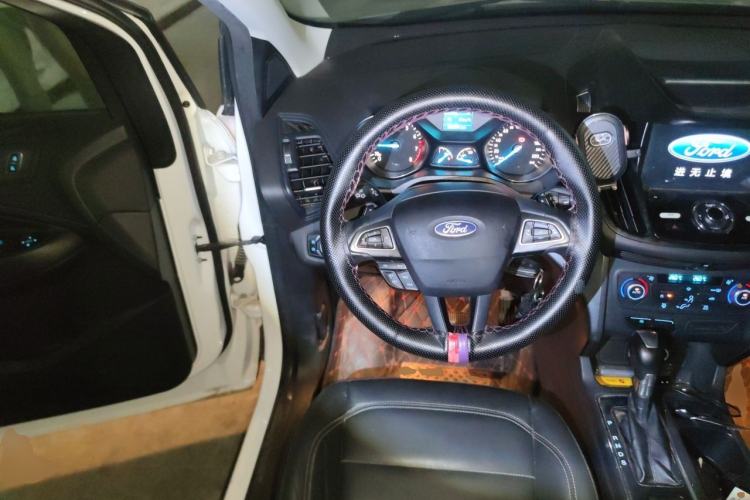 Used Ford Kuga 2017 EcoBoost 180 Two-Wheel-Drive Tiger Leap Model Steering Wheel