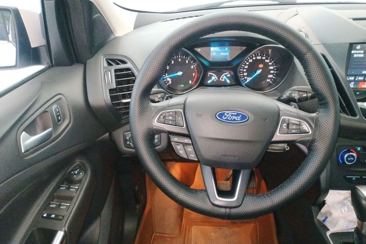 Used Ford Kuga 2017 EcoBoost 180 Two-Wheel-Drive Tiger Leap Model Steering Wheel