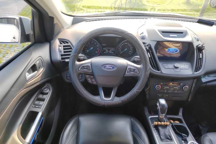Used Ford Kuga 2017 EcoBoost 180 Two-Wheel-Drive Luxury Wing Edition Steering Wheel