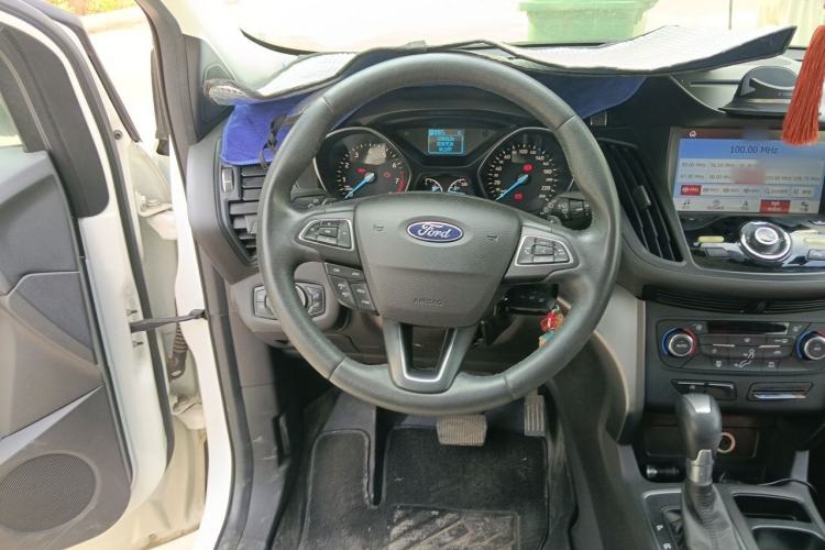 Used Ford Kuga 2017 EcoBoost 180 Two-Wheel-Drive Tiger Leap Model Steering Wheel
