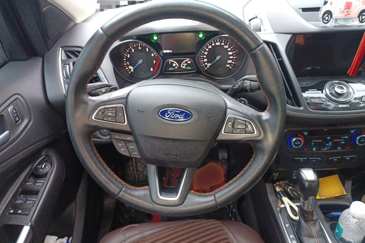 Used Ford Kuga 2017 EcoBoost 245 Four-Wheel-Drive Sport Model Steering Wheel