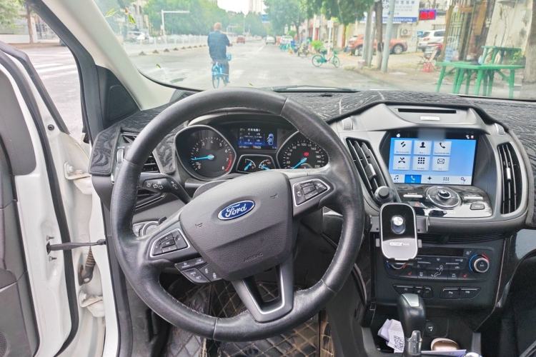 Used Ford Kuga 2017 EcoBoost 180 Four-Wheel Drive Titanium Edition Steering Wheel