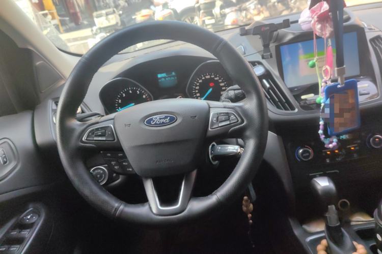 Used Ford Kuga 2017 EcoBoost 180 Two-Wheel-Drive Tiger Leap Model Steering Wheel