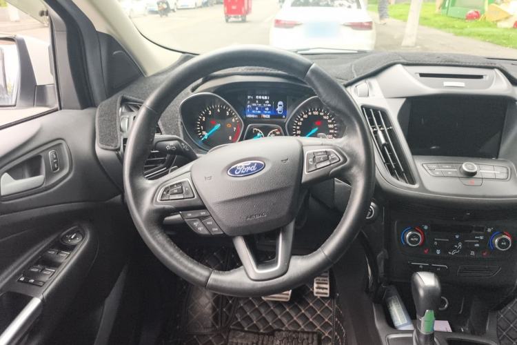 Used Ford Kuga 2017 EcoBoost 180 Two-Wheel-Drive Luxury Wing Edition Steering Wheel