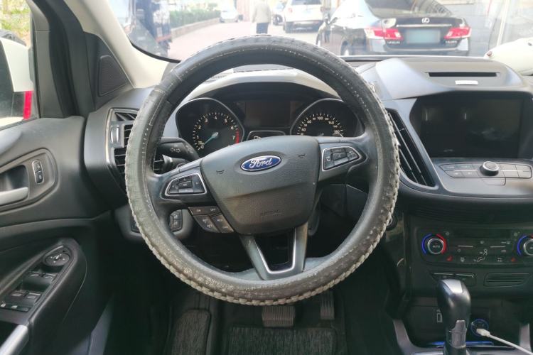 Used Ford Kuga 2017 EcoBoost 180 Two-Wheel-Drive Luxury Wing Edition Steering Wheel
