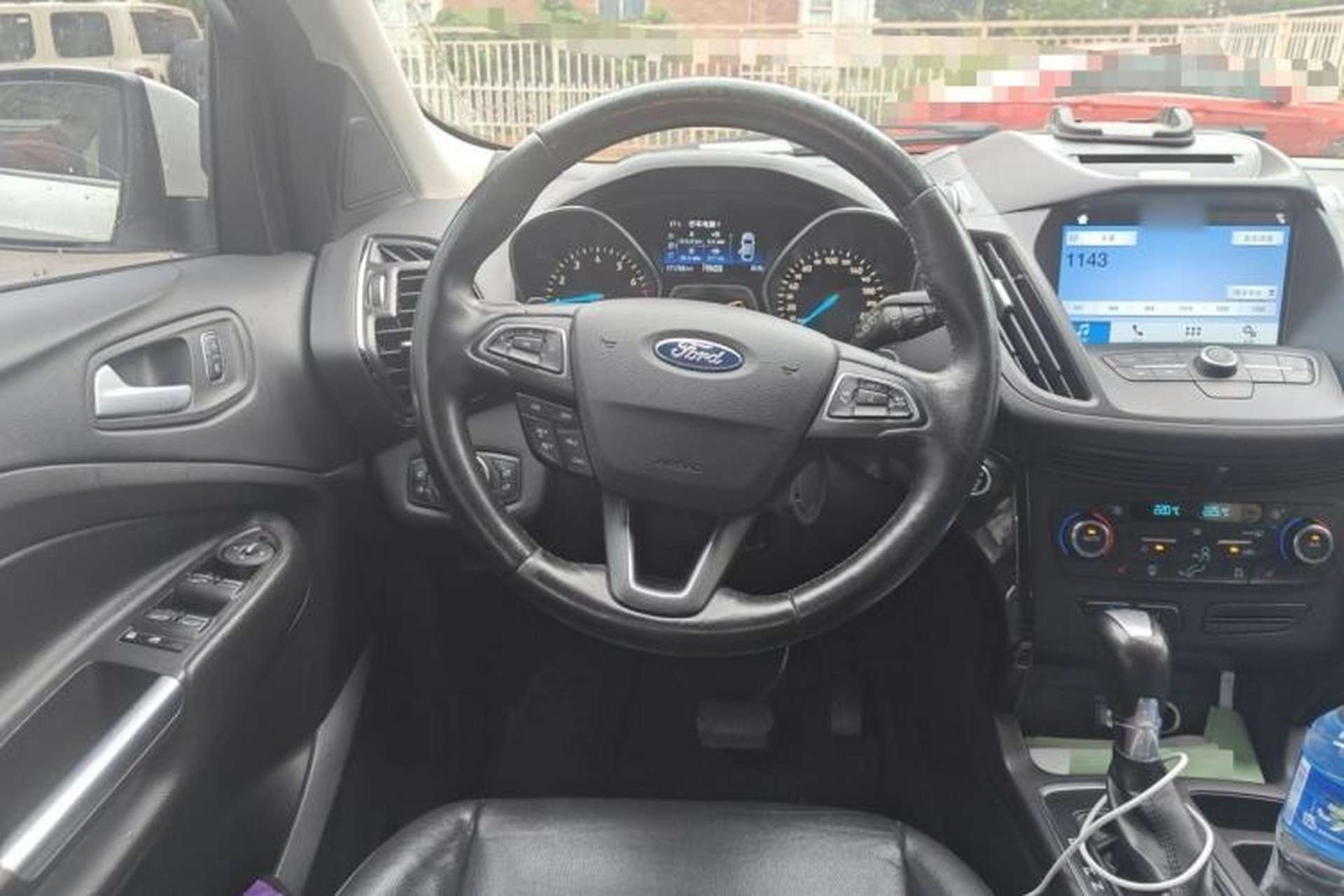 Used Ford Kuga 2017 EcoBoost 180 Two-Wheel-Drive Luxury Wing Edition Steering Wheel