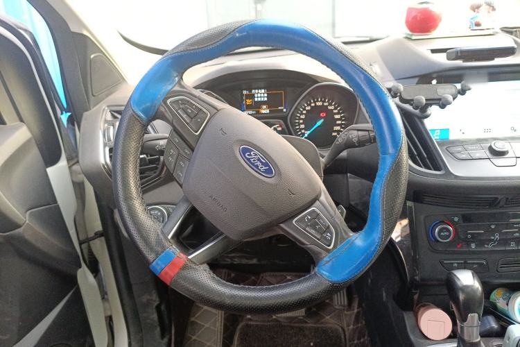 Used Ford Kuga 2017 EcoBoost 180 Four-Wheel Drive Luxury Wing Model Steering Wheel