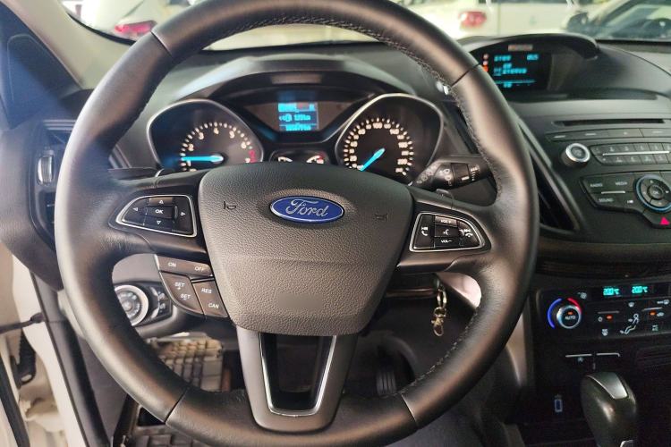 Used Ford Kuga 2017 EcoBoost 180 Two-Wheel-Drive Platinum Edition Steering Wheel
