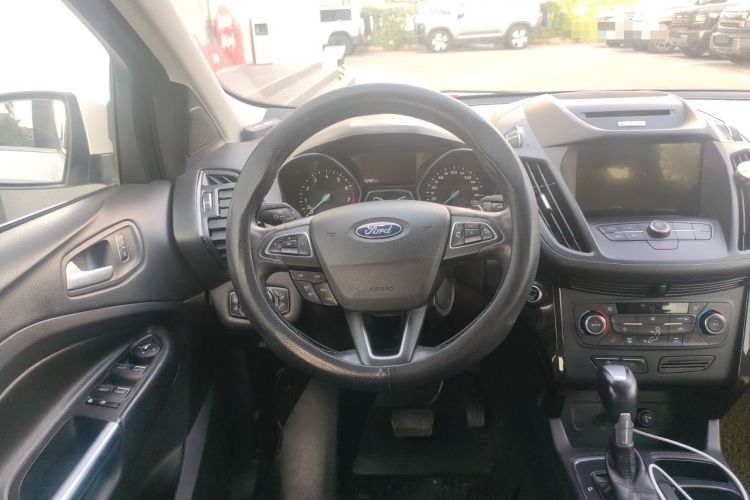 Used Ford Kuga 2017 EcoBoost 180 Two-Wheel-Drive Luxury Wing Edition Steering Wheel