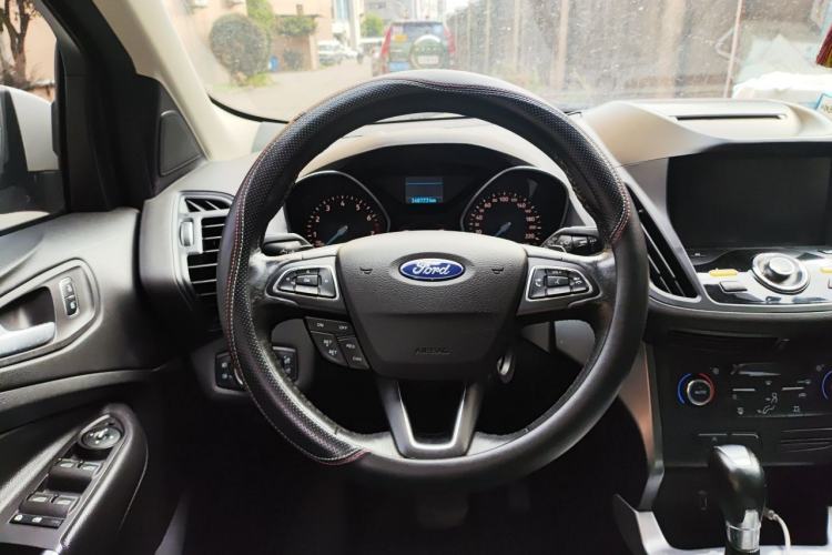 Used Ford Kuga 2017 EcoBoost 180 Two-Wheel-Drive Tiger Leap Model Steering Wheel