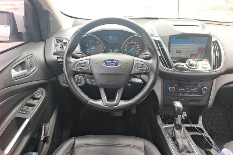Used Ford Kuga 2017 EcoBoost 180 Two-Wheel-Drive Tiger Leap Model Steering Wheel